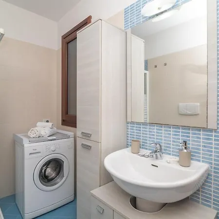 Colino Apartment *