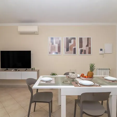Colino Apartment