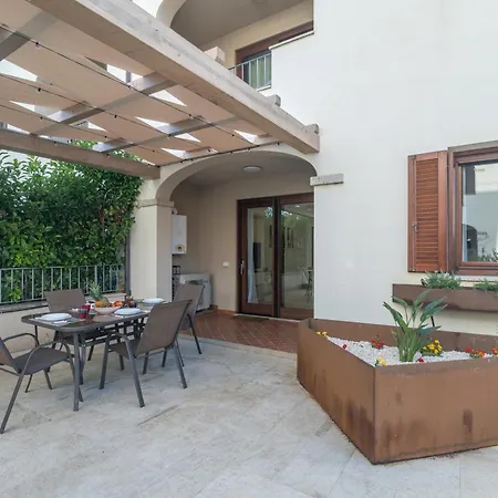 Colino Апартаменты